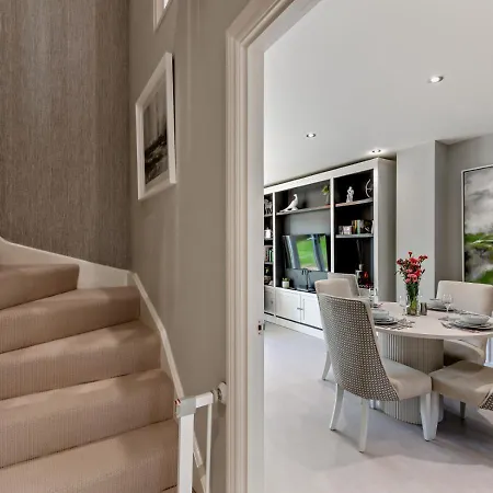 Holiday home Charter Gardens