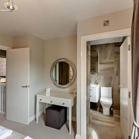 Charter Gardens Feriehus