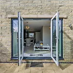 3 Bed In Oc-c29217
